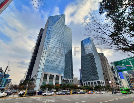 One IFC 사진 #1
