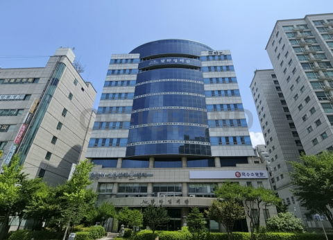 탐라영재관빌딩 사진 #1