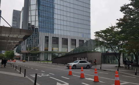 Two IFC 사진 #2